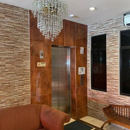 Ag Hotel Penang Гелугор Екстериор снимка