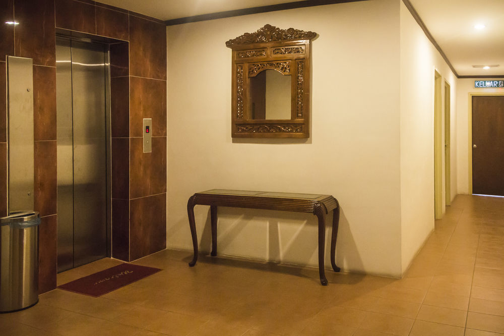 Ag Hotel Penang Гелугор Екстериор снимка